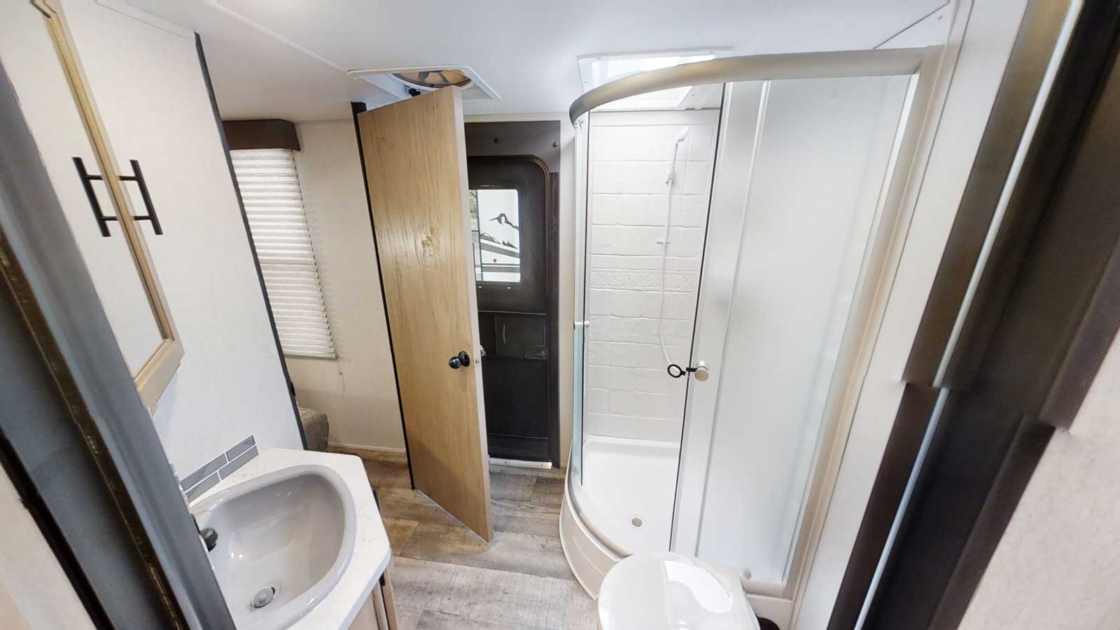 Cherokee Grey Wolf 29TE — fotografie 15