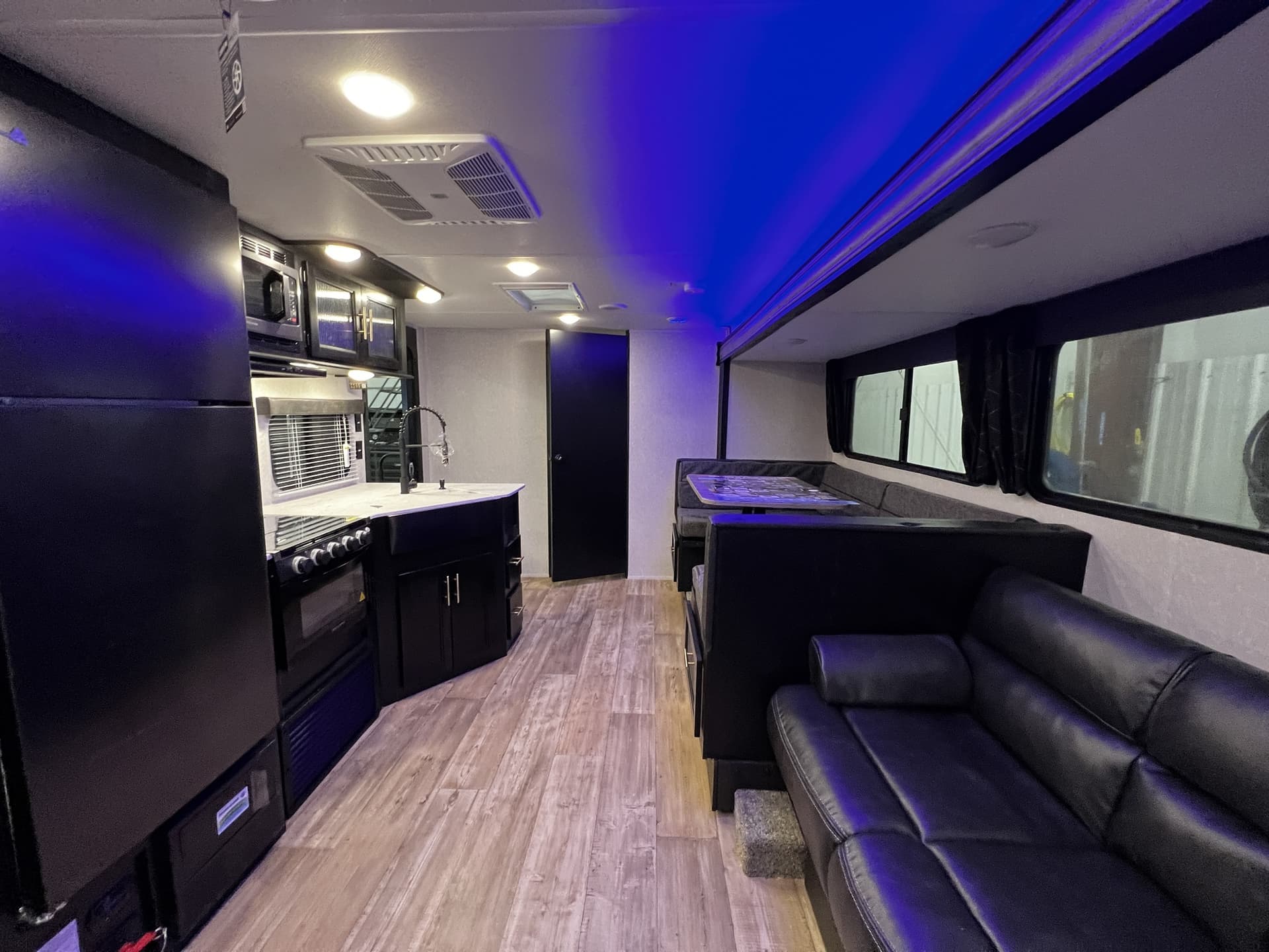 Cherokee Grey Wolf 29TE — fotografie 7